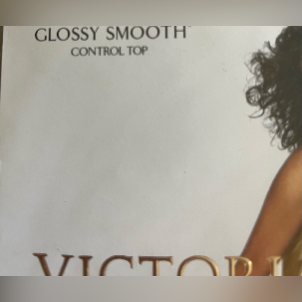Victoria's Secret Gold Signature Collection Glossy Smooth Control Top - Picture 3 of 5